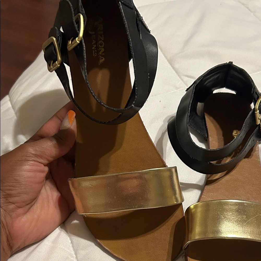 Arizona Jean Company Black and Gold Women's Sandals